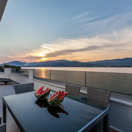 Luxury Villa Aria, Apartment Trogir Exteriör bild
